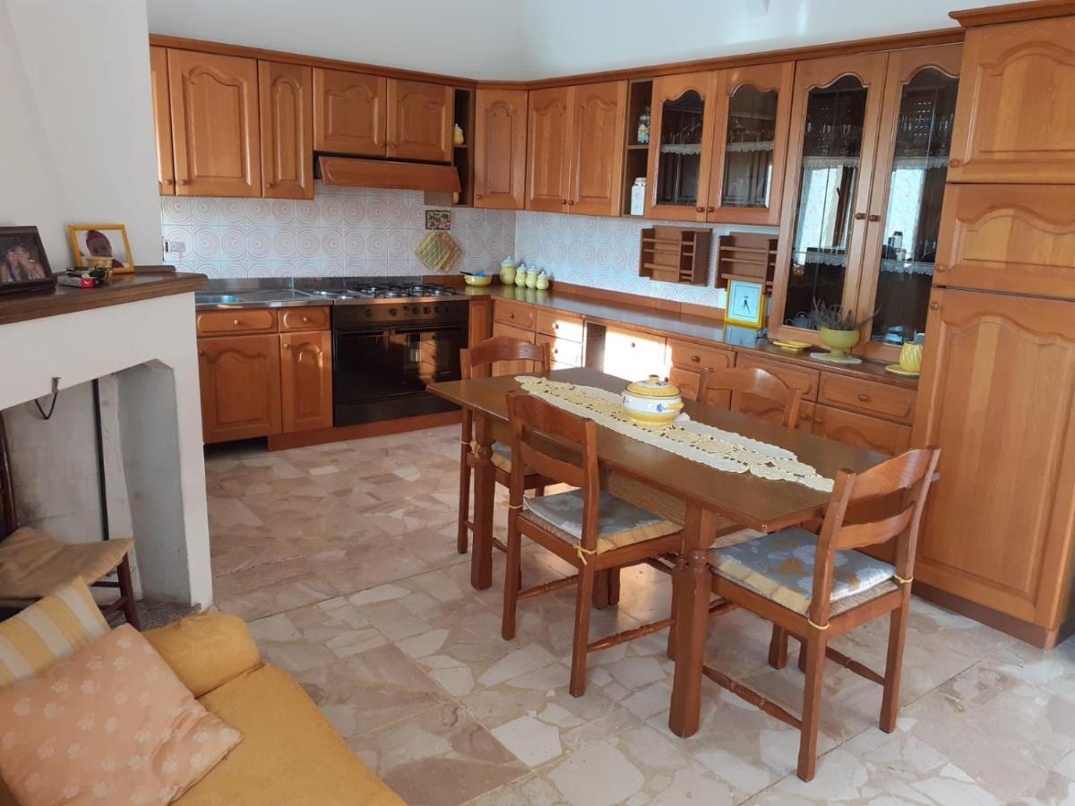 B&B Anna Пишинас Екстериор снимка