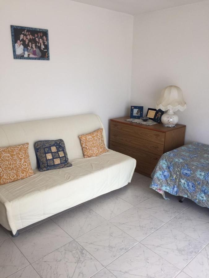 B&B Anna Пишинас Екстериор снимка