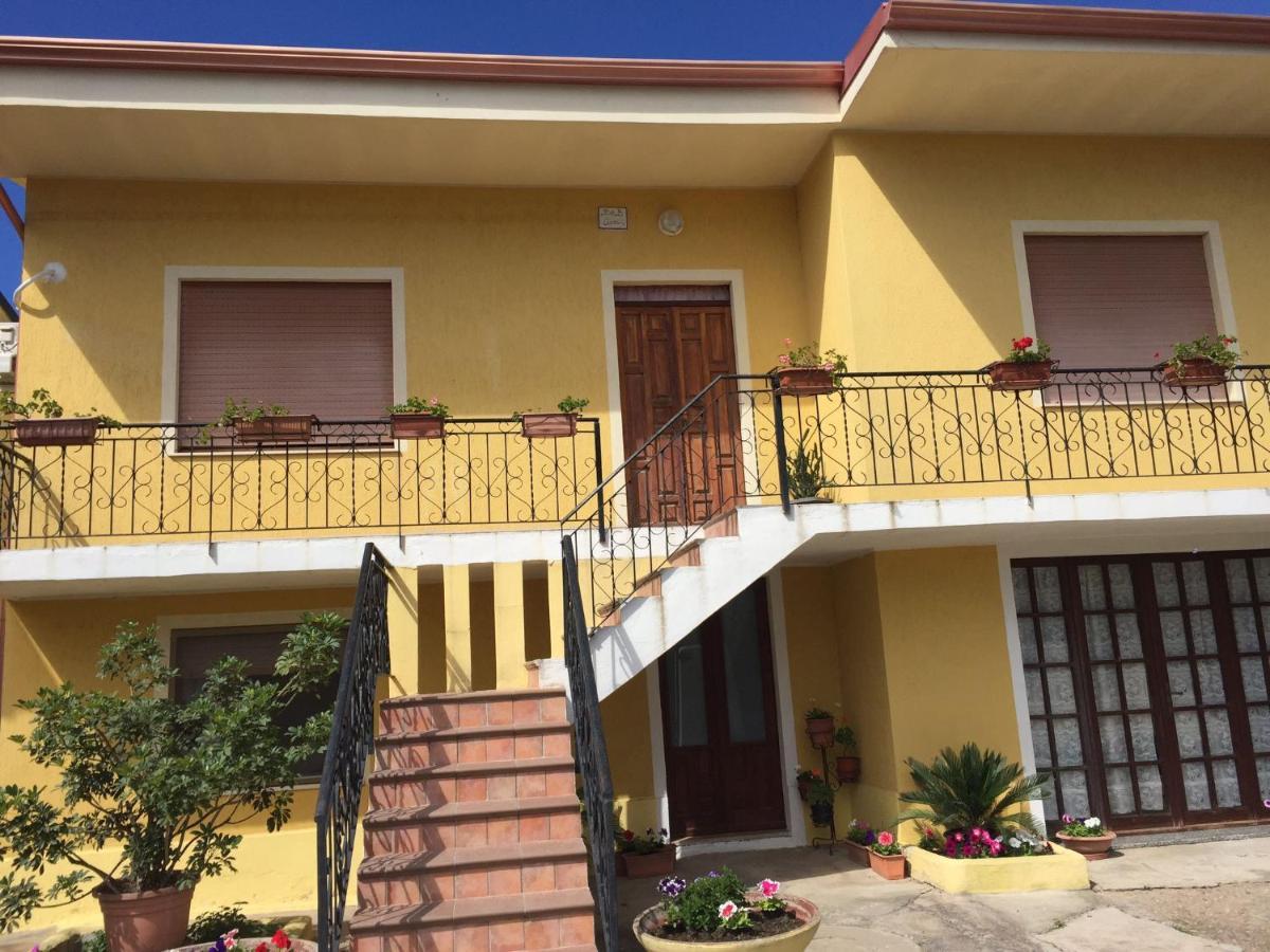 B&B Anna Пишинас Екстериор снимка
